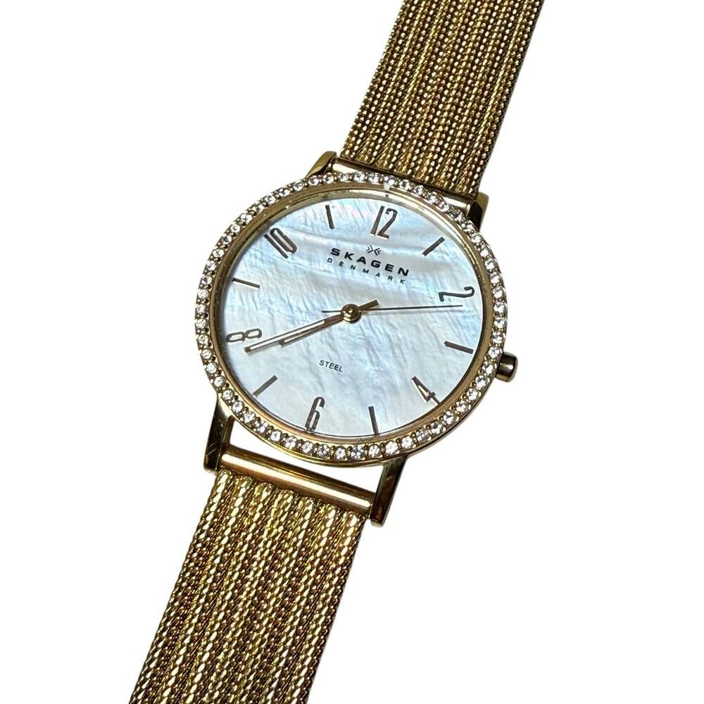 Skagen Denmark 922SGGG Gold Tone Mother Of Pearl Crystal Watch